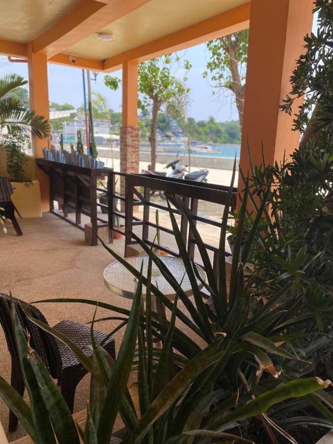 Papa Freds Beach Resort Puerto Galera Εξωτερικό φωτογραφία