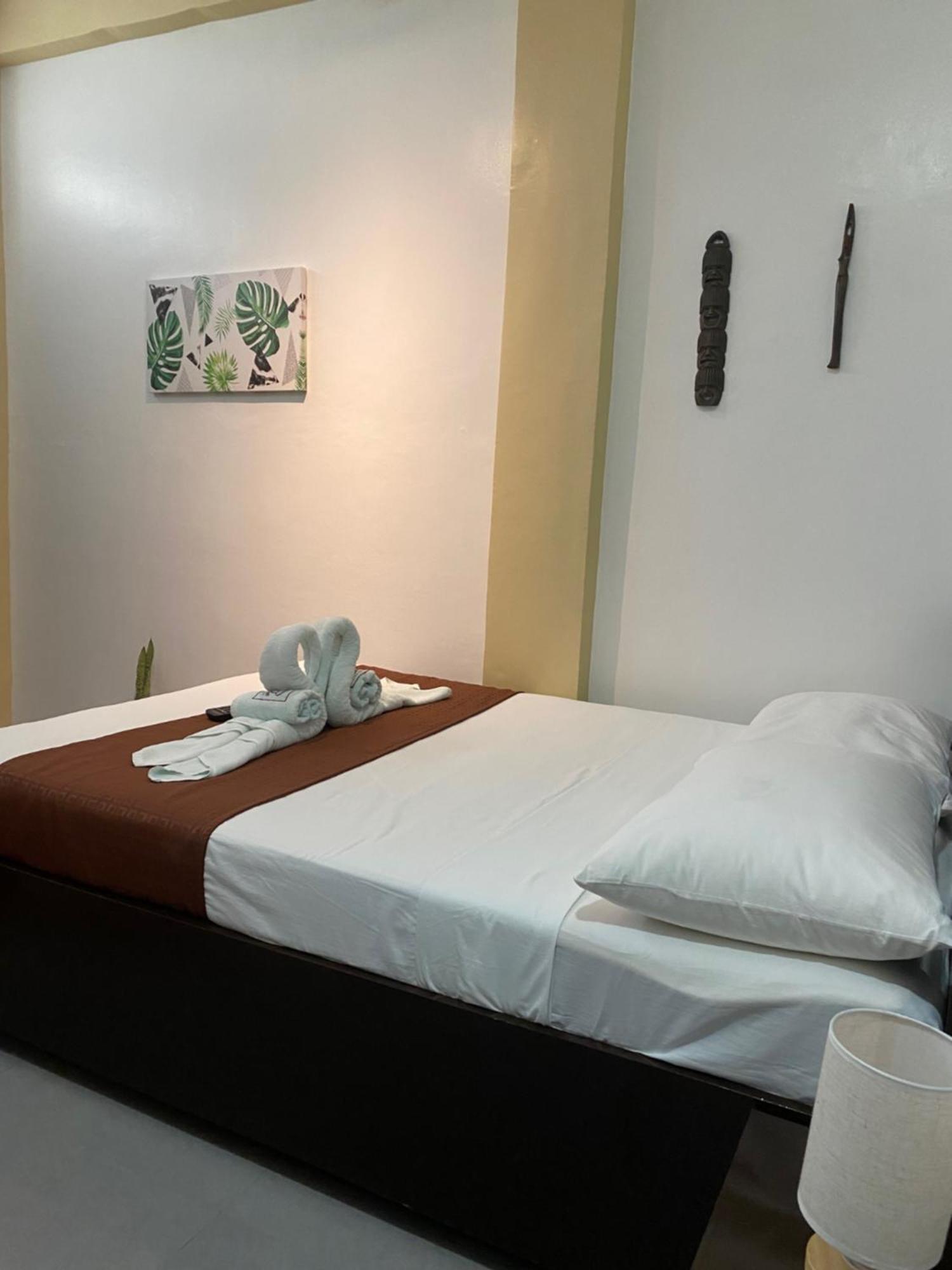 Papa Freds Beach Resort Puerto Galera Εξωτερικό φωτογραφία