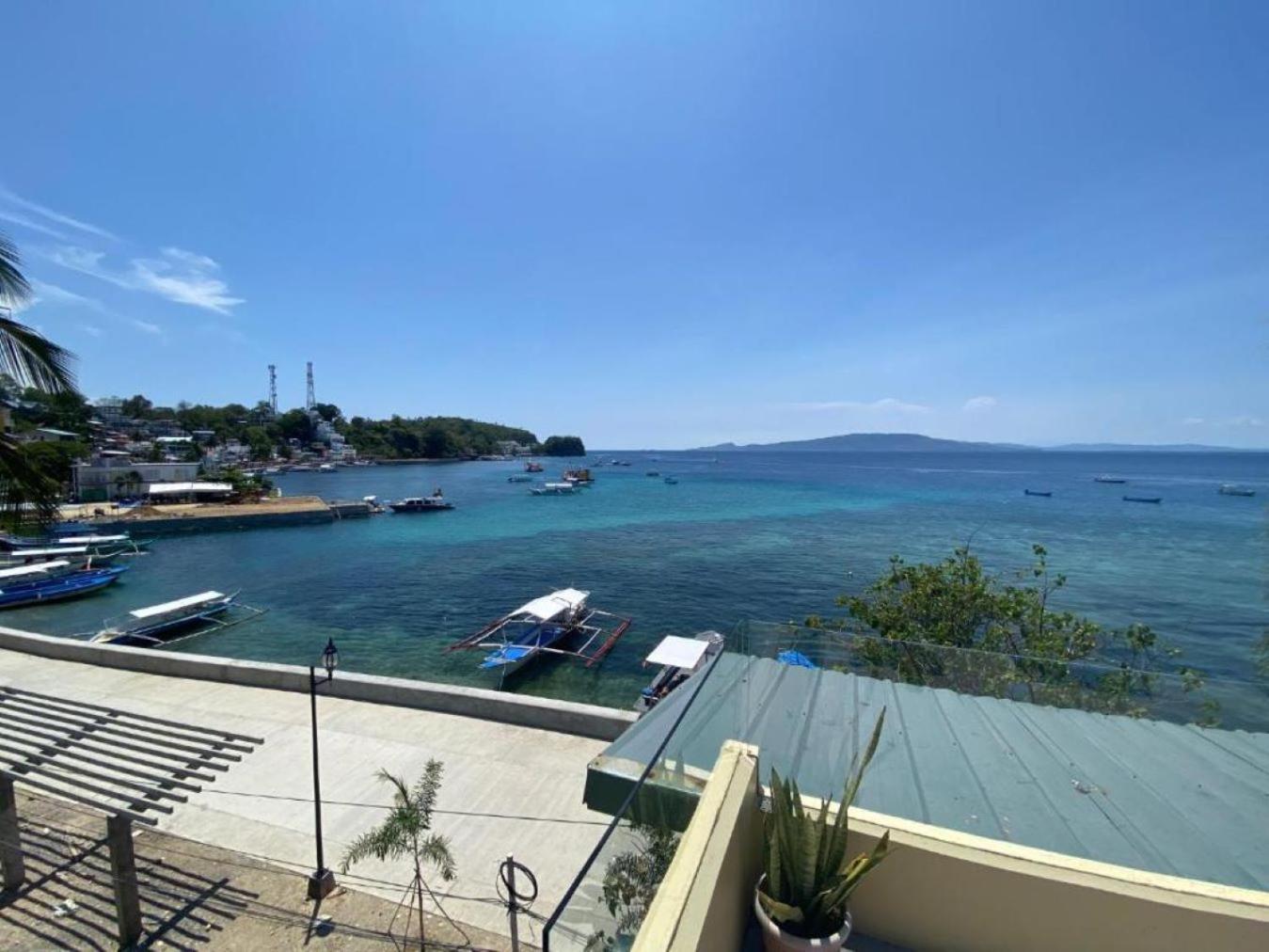 Papa Freds Beach Resort Puerto Galera Εξωτερικό φωτογραφία