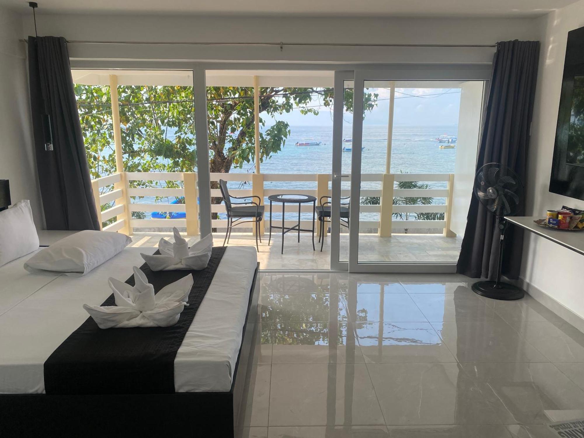 Papa Freds Beach Resort Puerto Galera Εξωτερικό φωτογραφία